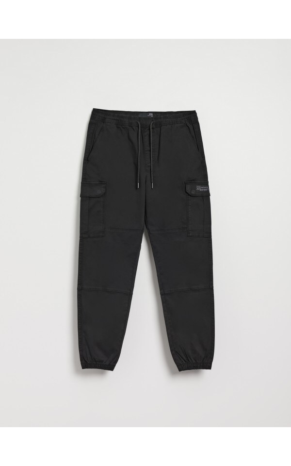 Joggery z kieszeniami cargo czarne - HOUSE - 9317T-99X